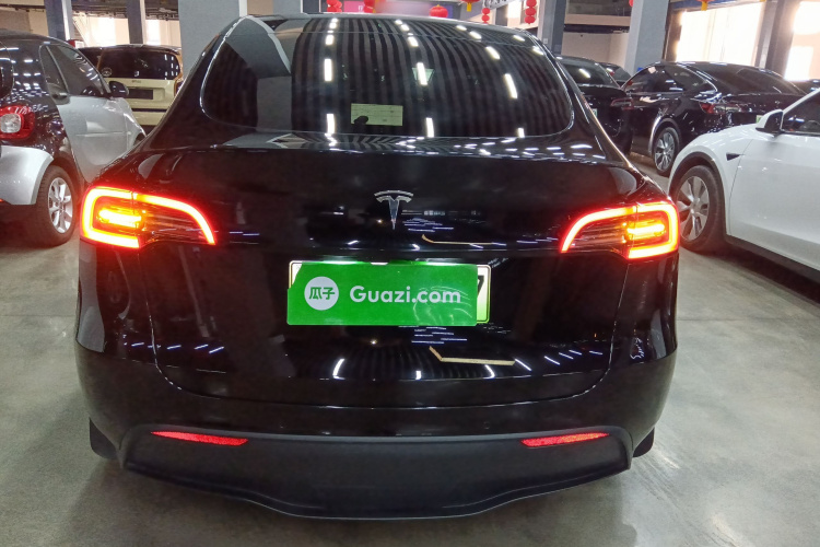 特斯拉 Model Y 2022款 后轮驱动版车身外观6004