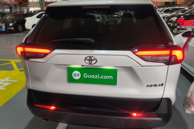 丰田 RAV4荣放 2020款 2.0L CVT两驱风尚版车身外观6004