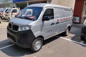 金杯 小海狮X30 2023款 1.5L 财富型客车5/6/7座无空调版SWC15M