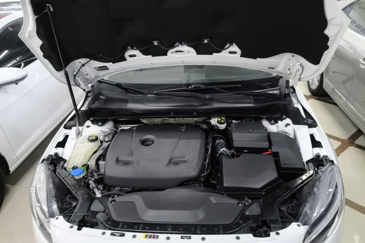 沃尔沃V40 2019款 T3 智逸版局部细节24