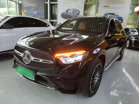 奔驰GLC 2023款 改款 GLC 300 L 4MATIC 豪华型 7座