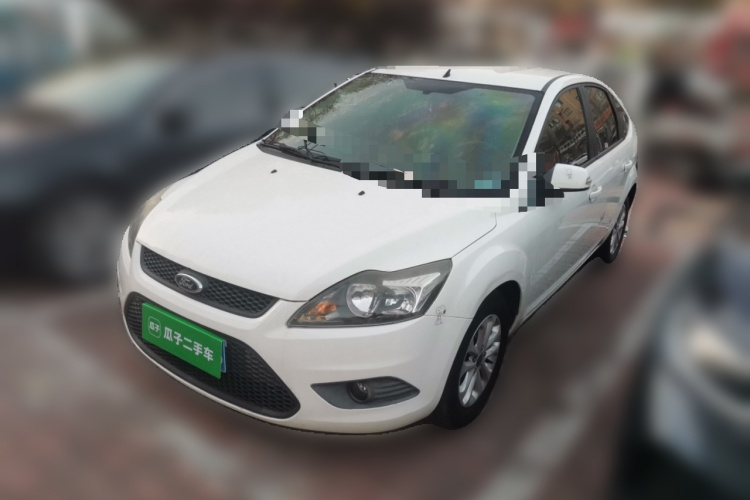 福特 福克斯 2013款 两厢经典 1.8L 手动基本型车身外观1