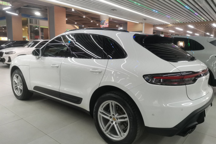 保时捷 2022款 Macan 2.0T车身外观4