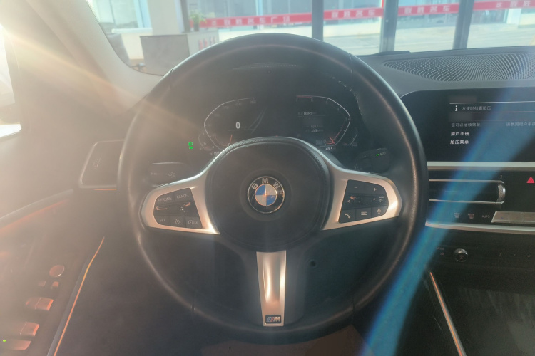 宝马3系 2022款 320Li M运动套装中控内饰13