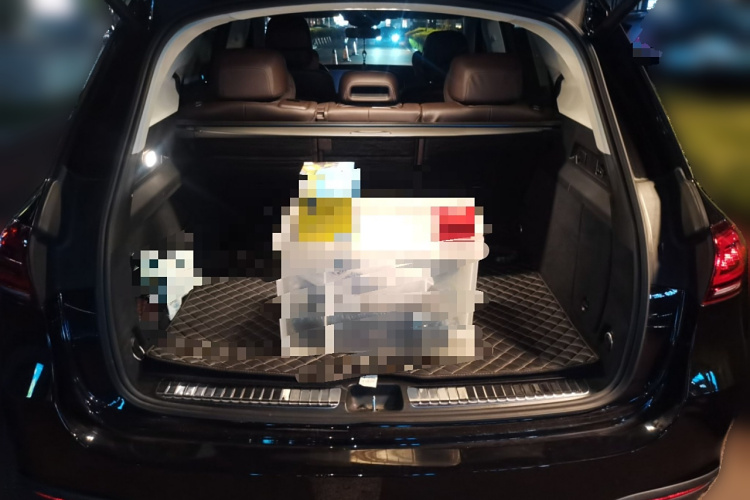 奔驰GLE 2022款 GLE 350 4MATIC 时尚型中控内饰23