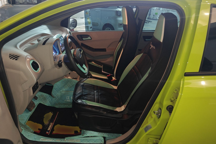 江铃集团新能源 易至EV2 2024款 201km 舒适型中控内饰19