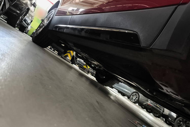 凯迪拉克XT4 2024款 28T 两驱豪华型机舱底盘29