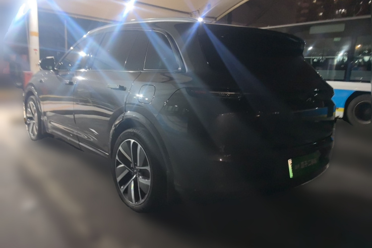 理想汽车 理想L7 2023款 Air车身外观5