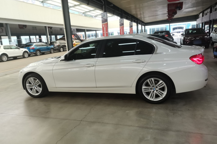 宝马3系 2017款 320Li xDrive 时尚型车身外观4