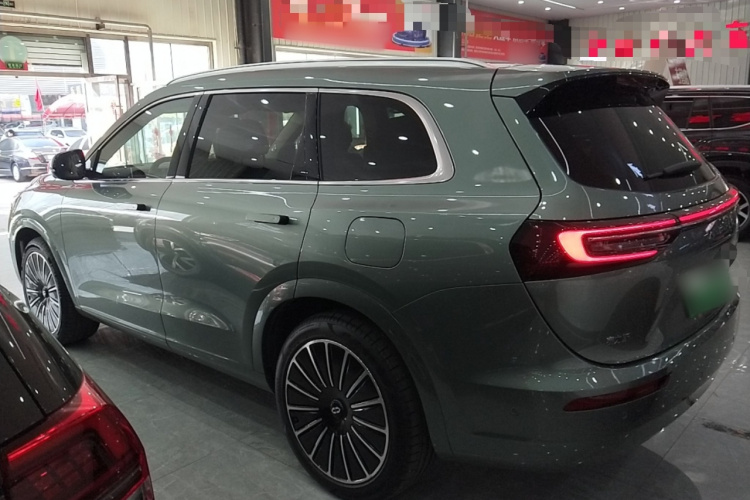 鸿蒙智行 问界M7 2022款 1.5T 四驱旗舰版车身外观4