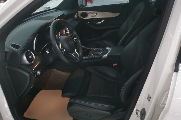 奔驰GLC 2021款 GLC 260 L 4MATIC 动感型局部细节19