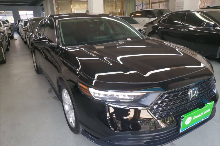 本田 雅阁 2023款 260TURBO 智享版车身外观3