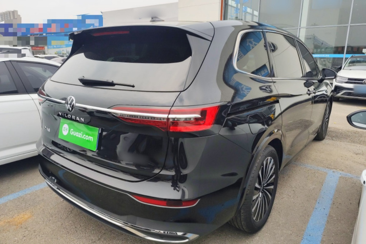 大众 威然 2024款 380TSI 尊贵版车身外观7