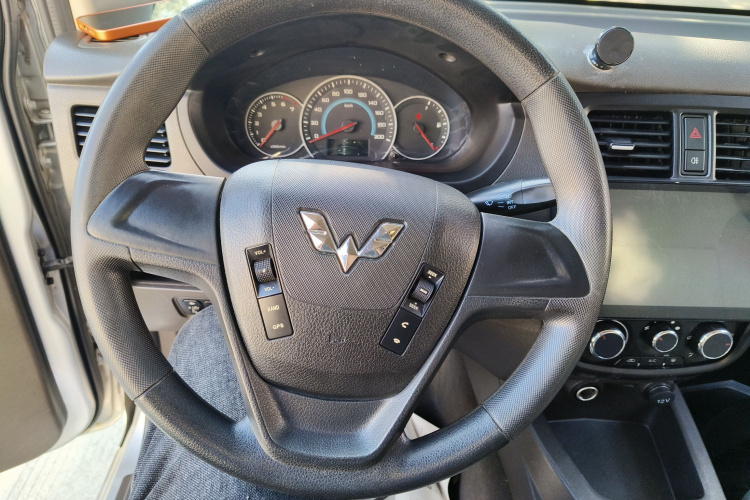 五菱汽车 五菱荣光V 2016款 1.5L标准型局部细节13