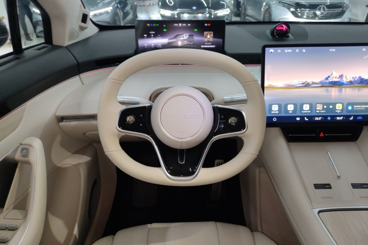 鸿蒙智行 智界R7 2024款 纯电 802km Max中控内饰13