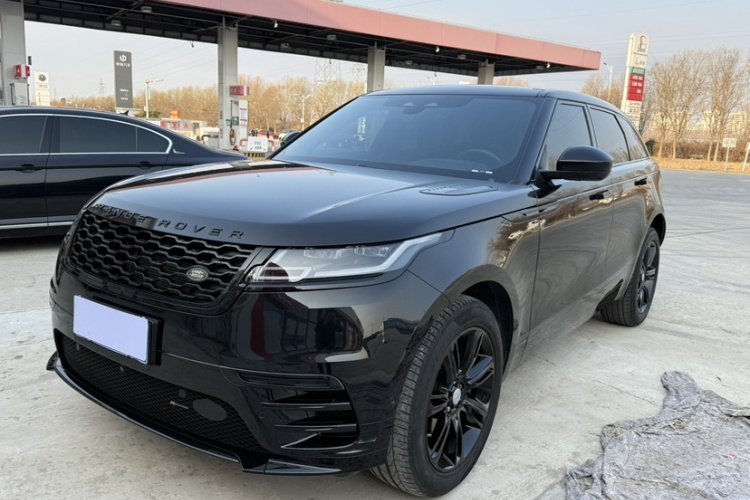 路虎 揽胜星脉 2022款 250PS 熠金珍藏版车身外观1