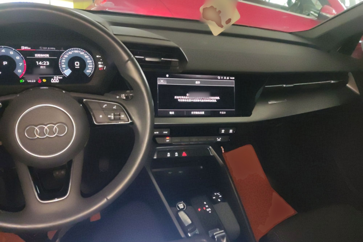 奥迪A3 2021款 A3L Limousine 35 TFSI 进取运动型中控内饰7002