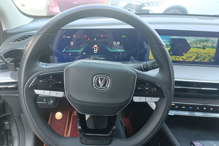 长安 逸动 2022款 PLUS 蓝鲸NE 1.4T GDI DCT旗舰版局部细节13