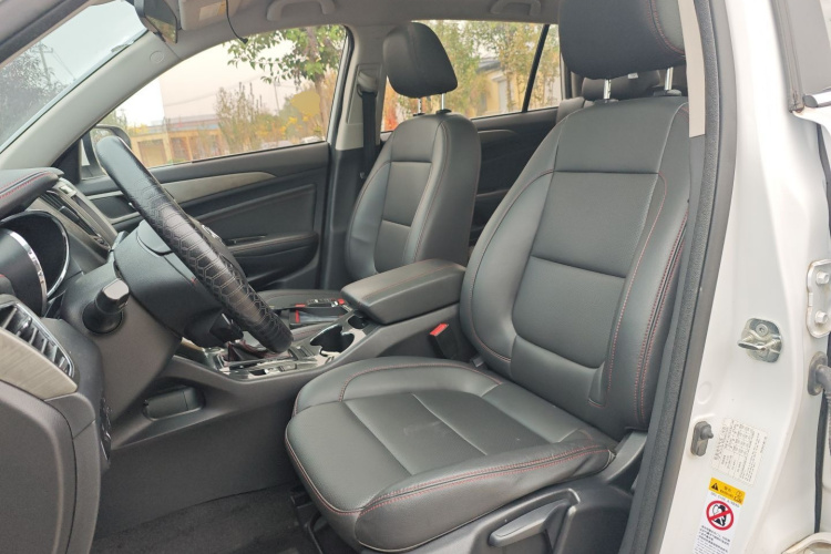 长安CS75 2017款 尚酷版 1.5T 自动锋悦型局部细节19