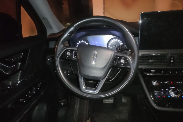 林肯 冒险家 2020款 2.0T 两驱尊享版中控内饰13