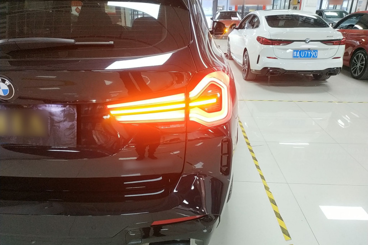 宝马X3 2022款 改款 xDrive25i M运动套装车身外观6006