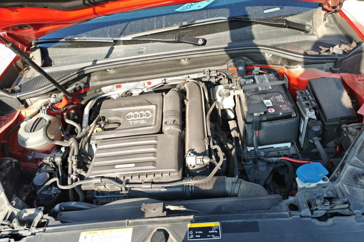 奥迪Q2L 2018款 35 TFSI 上市专享版 国VI机舱底盘24