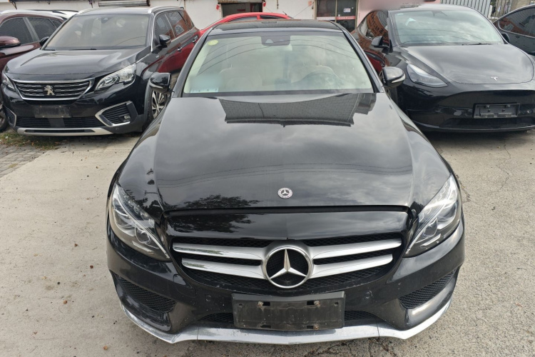 奔驰C级 2018款 C 200 L 4MATIC 运动版车身外观2