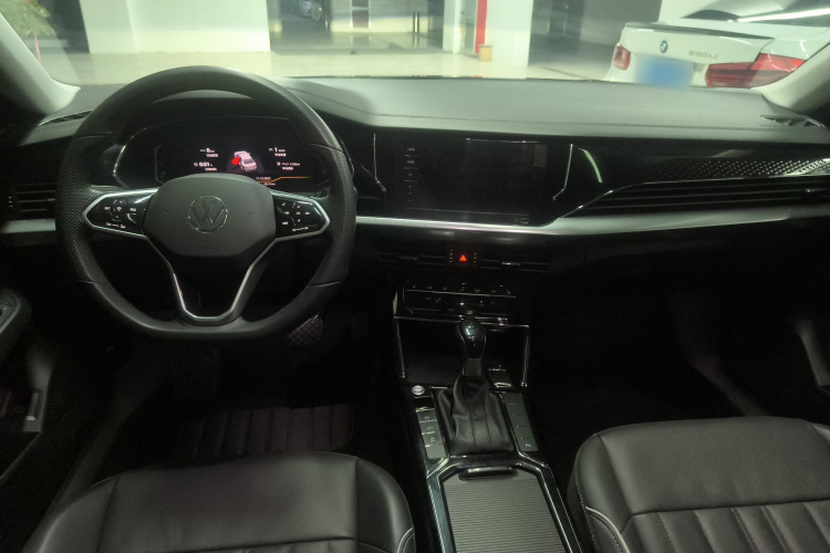 大众 帕萨特 2023款 330TSI 星空精英版中控内饰7002