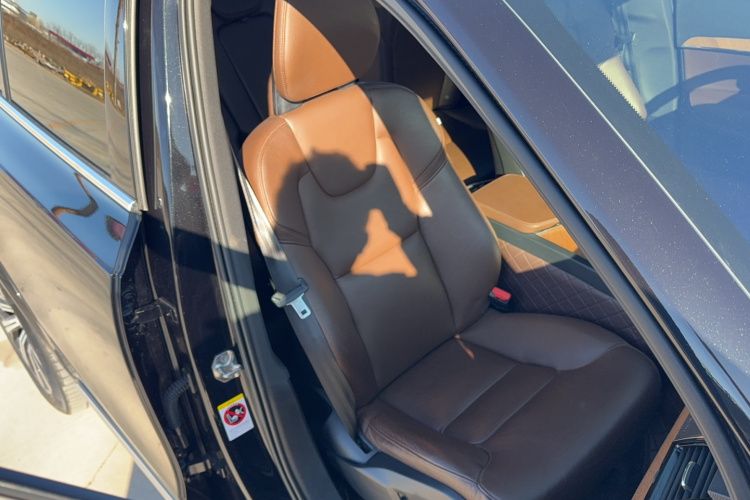 沃尔沃XC90 2020款 改款 T6 智逸豪华版 7座局部细节41