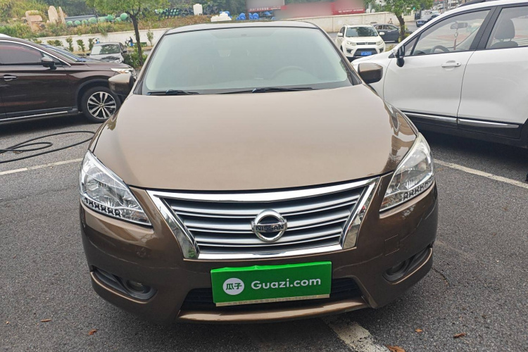 日产 轩逸 2014款 1.6XV CVT尊享版车身外观2