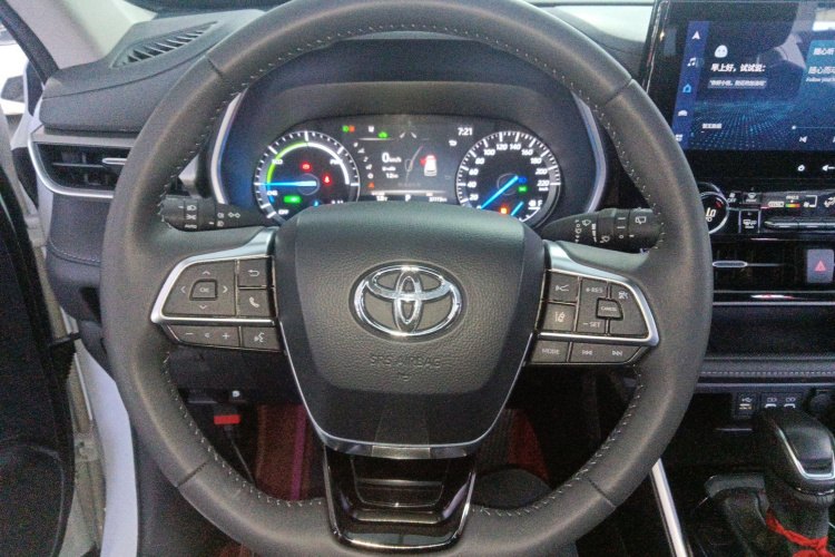 丰田 汉兰达 2023款 2.5L智能电混双擎四驱尊贵版 7座中控内饰13