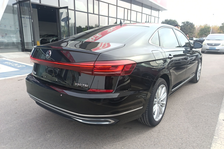 大众 帕萨特 2023款 改款 330TSI 星空精英版车身外观7