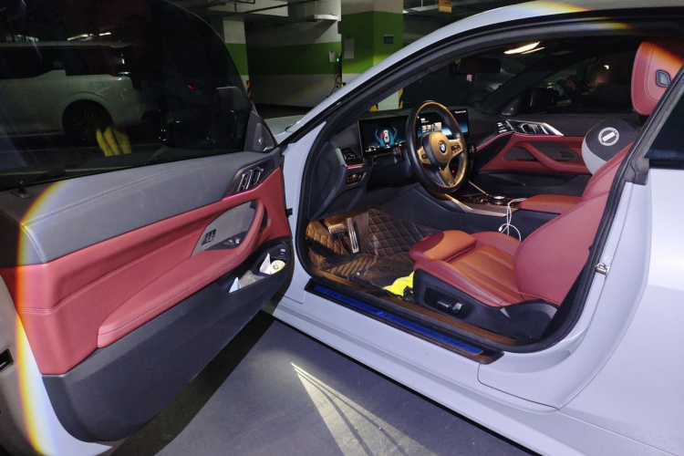 宝马4系 2023款 425i M运动曜夜套装中控内饰20