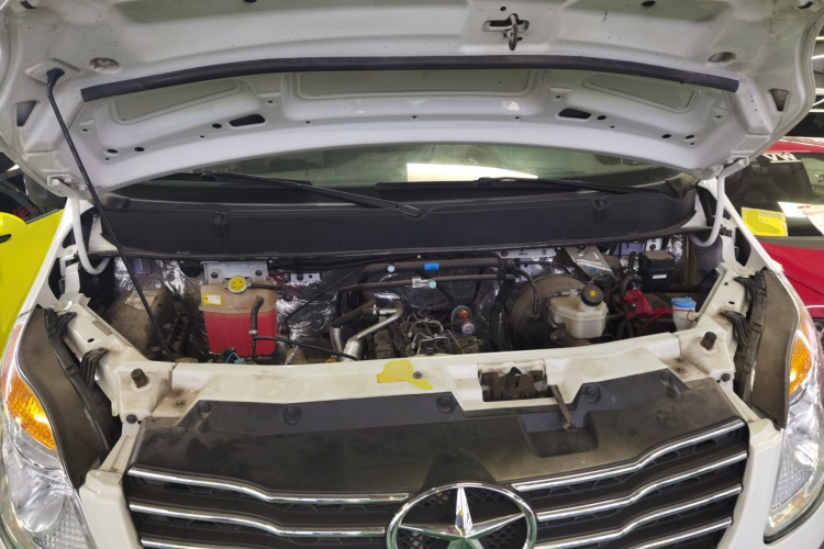 江汽集团 星锐 2022款 2.0T节油王PLUS快运版中轴5-6座HFC4DB3-2E4局部细节24