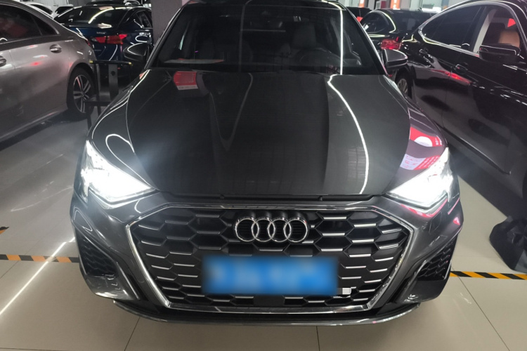 奥迪A3 2023款 改款 A3L Limousine 35 TFSI 时尚运动型车身外观6001