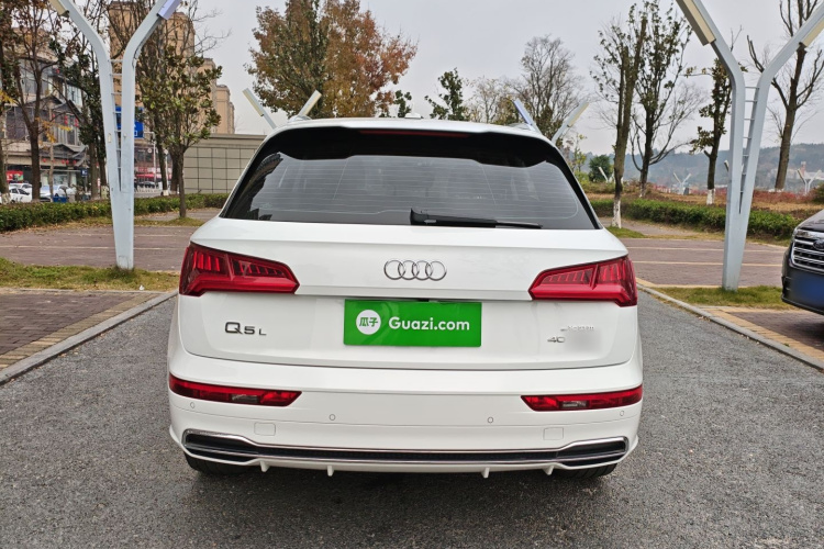 奥迪Q5L 2018款 40 TFSI 荣享时尚型 国VI车身外观6004