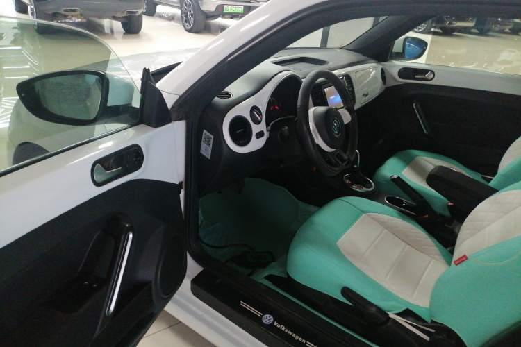 大众 甲壳虫 2014款 1.2TSI 时尚型中控内饰20