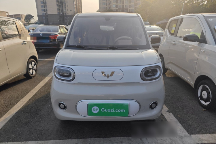 五菱汽车 宏光MINIEV 2024款 第三代 215km 进阶版车身外观2