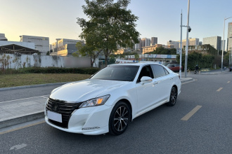 丰田 皇冠 2018款 2.0T 时尚版