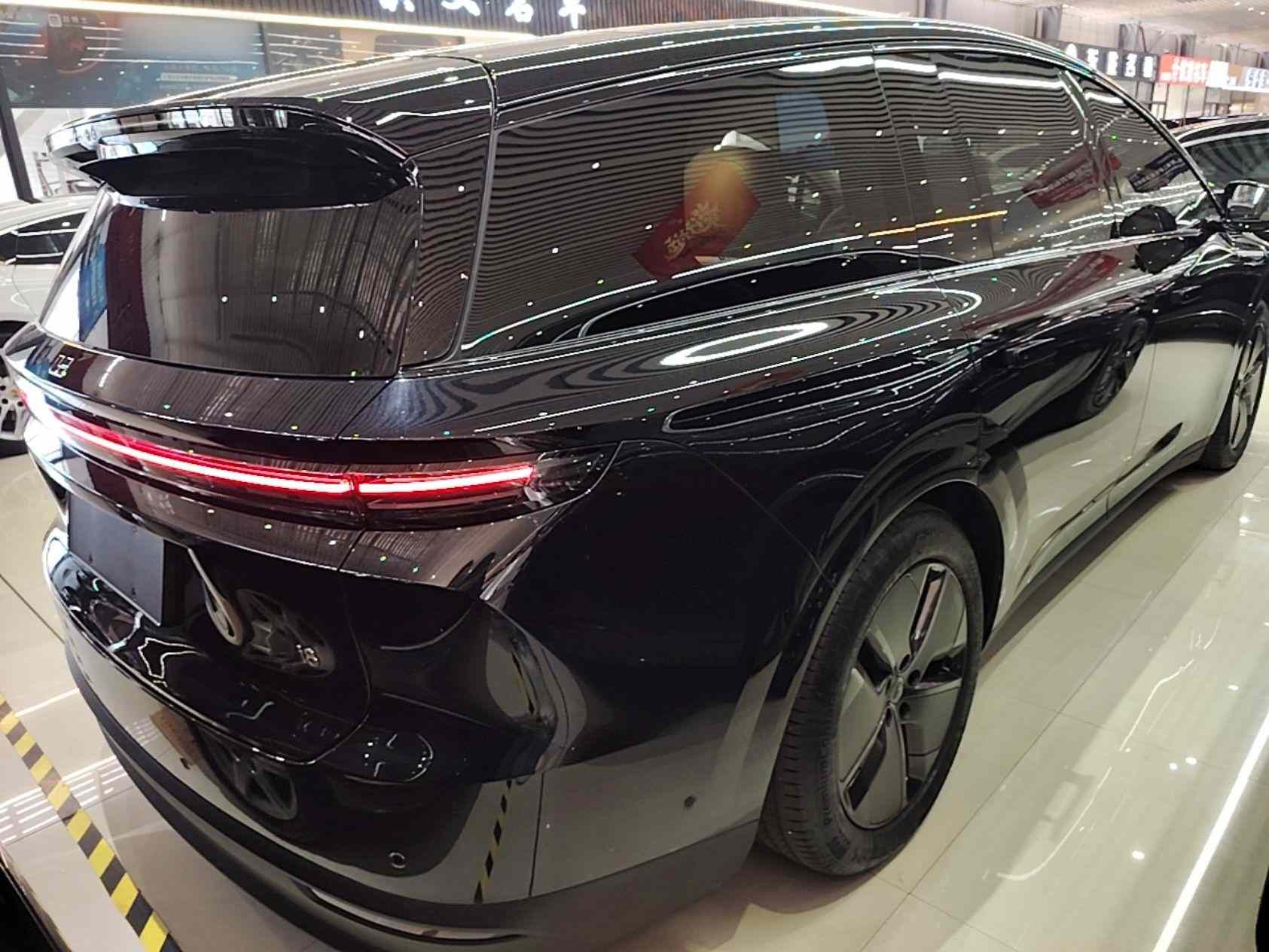 理想汽车 理想i8 2025款 标准版(4)