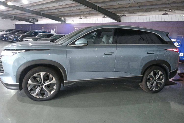 比亚迪 护卫舰07 2023款 DM-i 100KM 旗舰型车身外观6003