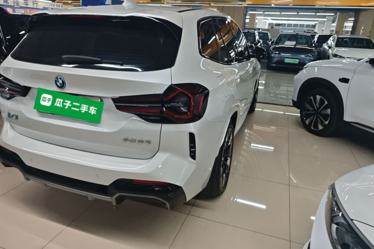 宝马iX3 2024款 创领型车身外观9