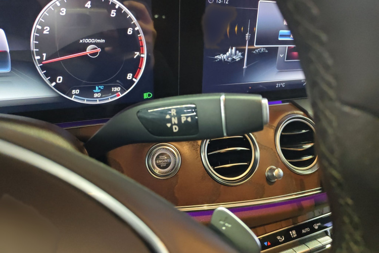 奔驰E级 2018款 改款 E 200 L局部细节18