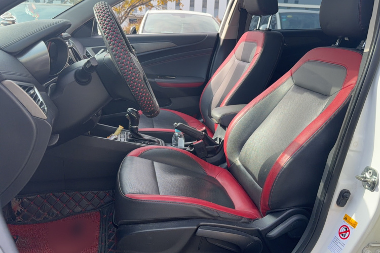 长安 逸动 2016款 XT 1.6L 自动俊酷型中控内饰7002