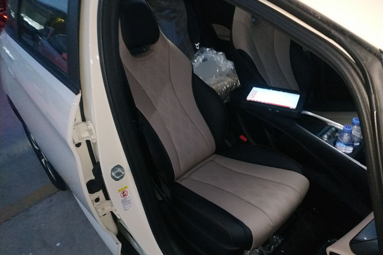 比亚迪 海豚 2025款 420km 自由版局部细节41