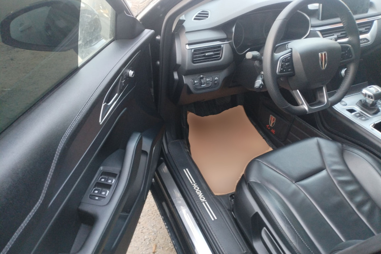 红旗H5 2022款 经典款 改款 1.5T DCT旗韵版中控内饰20