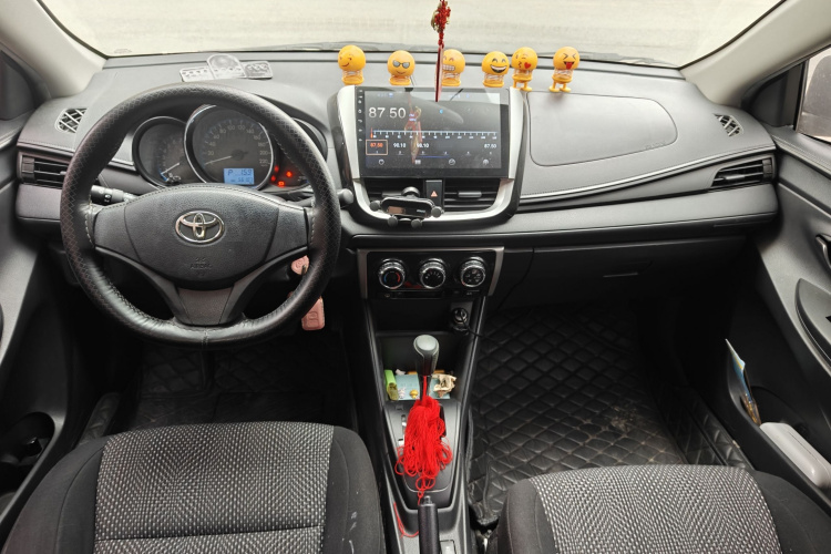 丰田 威驰FS 2019款 1.5L CVT锋驰版中控内饰12