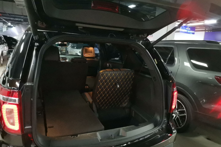 福特 探险者(进口) 2013款 3.5L 尊享型机舱底盘23