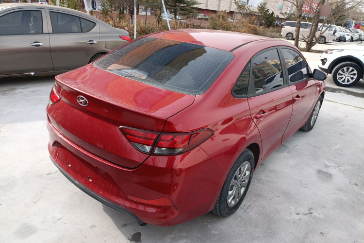 现代 悦动 2017款 1.6L 手动悦目版GL车身外观7