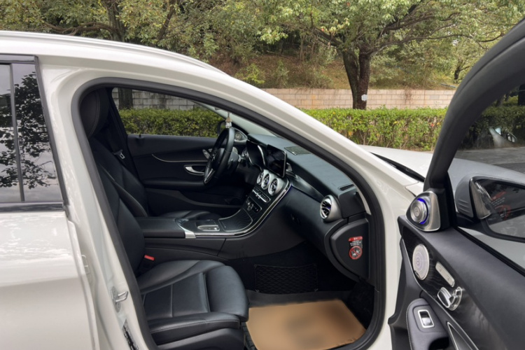 奔驰C级(进口) 2020款 C 260 旅行轿车中控内饰7002